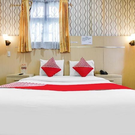 Oyo 1140 Hotel Tresya Tanjung Balai Tanjungbalai Exterior foto
